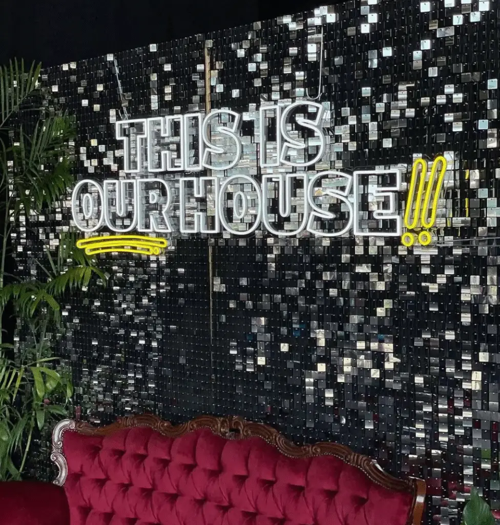 Neon Lanes Custome Neon Signage 4